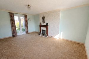 Lounge- click for photo gallery